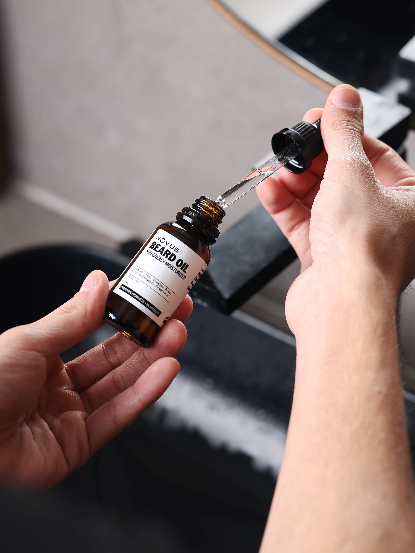 Beard oil - Beard hydration - Itch-free beard - Softer beard